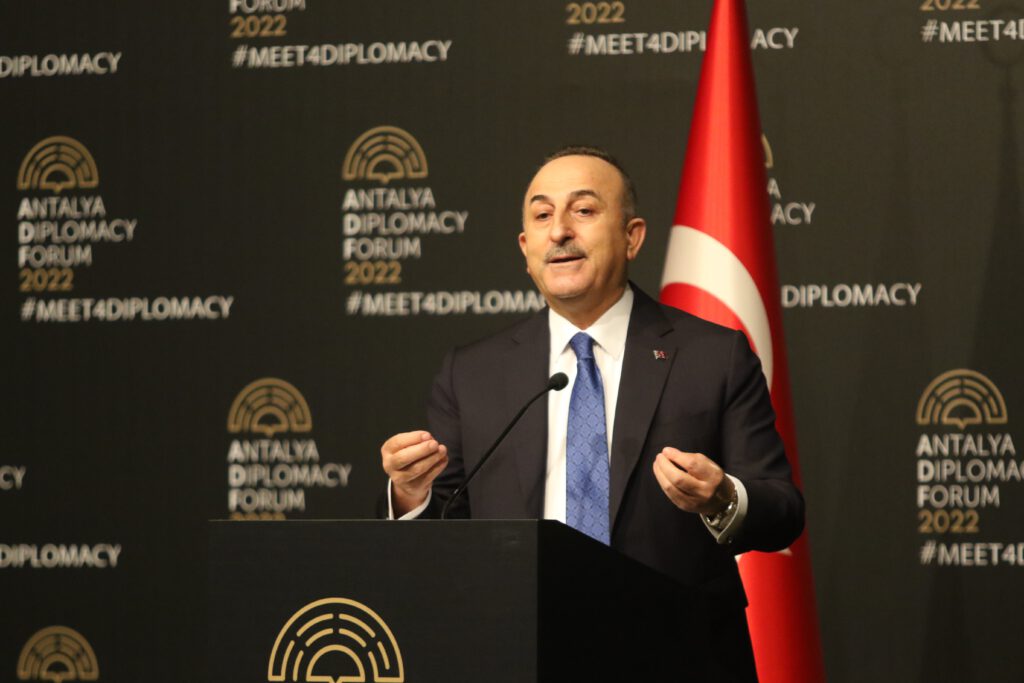 Bakan Çavuşoğlu: “Medeni bir görüşme oldu”