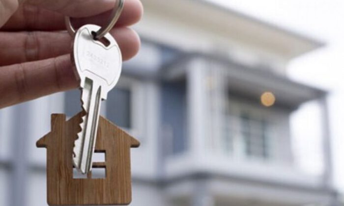 Kestel Serme’de 593 m² arsa üzerindeki dört katlı bina satılıktır (çoklu satış)