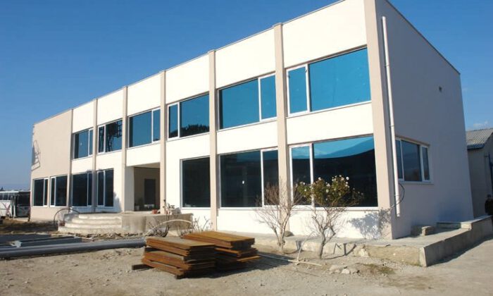 Bursa Orhangazi’de 2.884 m² arsa üzerindeki iki katlı teneke fabrikası satılıktır