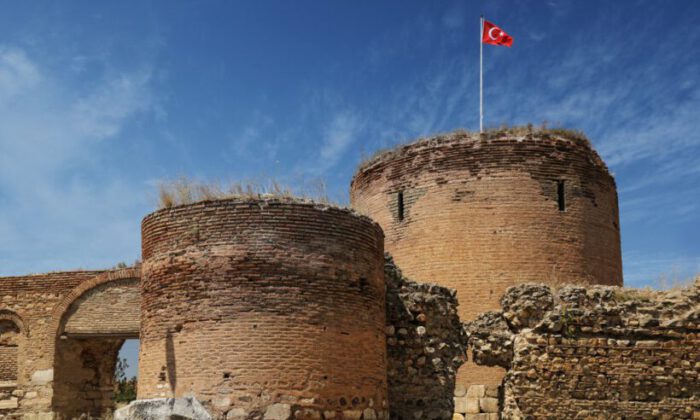 Tarihi İznik Surları ve Yenişehir Kapı Restorasyonu uygulama işi ihale edilecektir