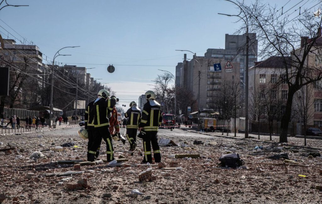 Kiev’de harabeye dönen sivil yapılar görüntülendi