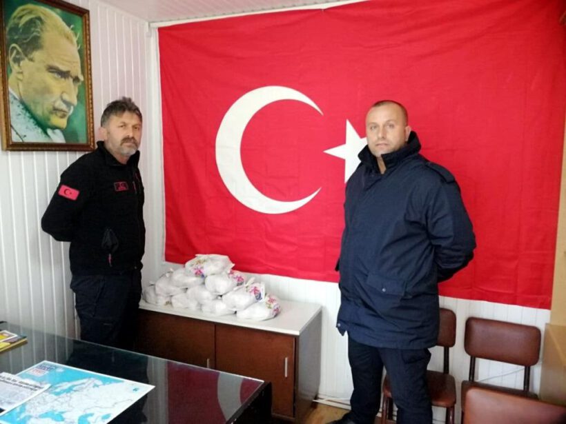 Mudanyalı muhtar ve hayırsever vatandaşlardan örnek uygulama