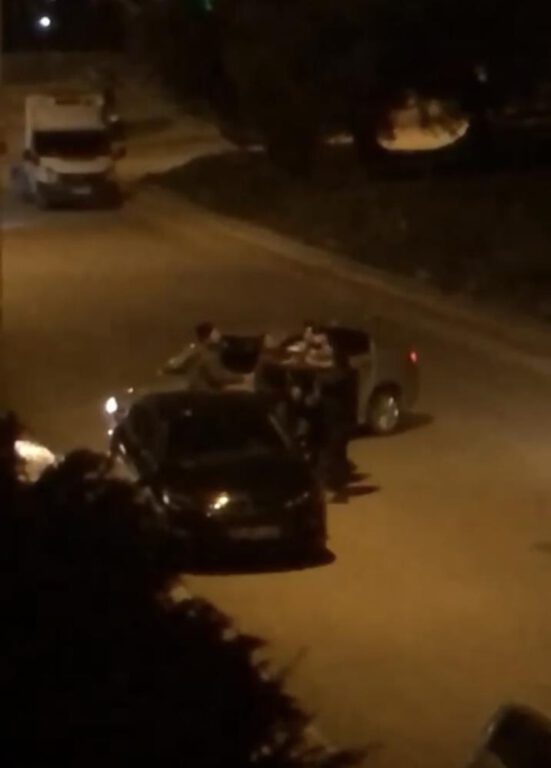 Trafikte başlayan tartışma kavgaya dönüştü… O anlar kamerada