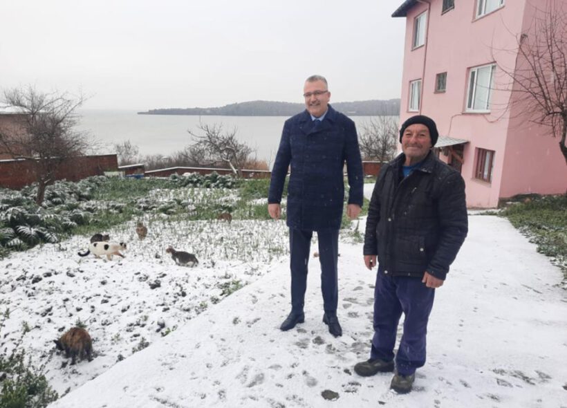 Yaren Leylek karla tanıştı