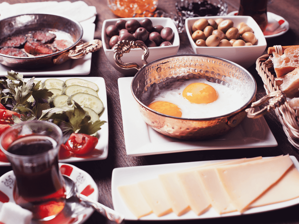 Bayram sabahı mutlaka kahvaltı yapılmalı