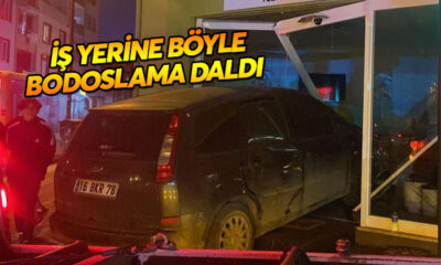 Otomobiliyle iş yerine daldı; o anlar kameraya yansıdı