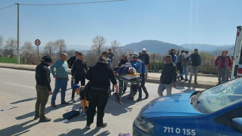 Bursa’da baba ve kızının yaralandığı kaza kamerada