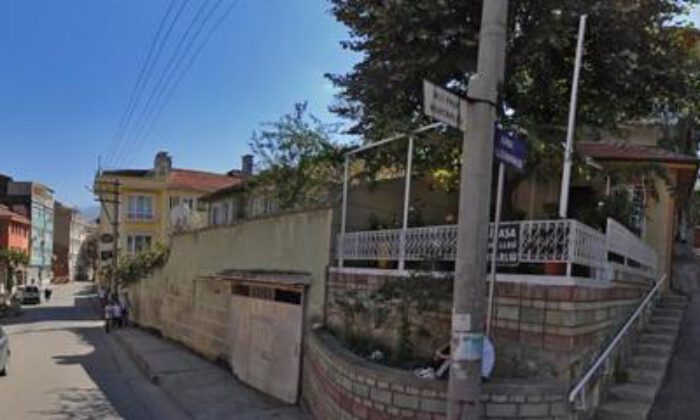 Bursa Osmangazi’de 203 m² arsa üzerindeki iki katlı kargir bina satılıktır
