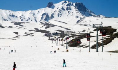 Erciyes’te baharda kayak keyfi