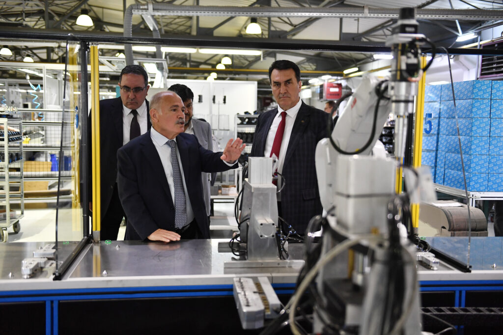 Dündar’dan F.S.S. Fabrikası’na ziyaret