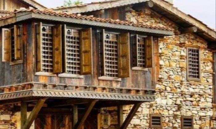 Yenişehir’de satılık ahşap ev