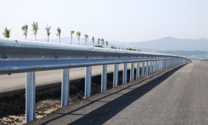 Otokorkuluk yaptırılacak