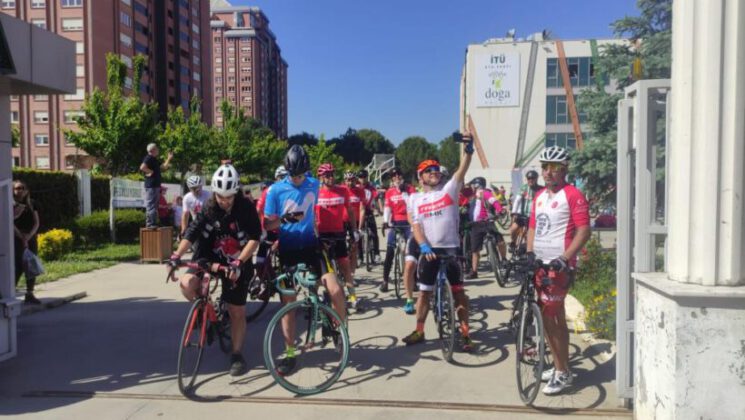 Pedallar lösemili ve kanserli çocuklar için çevrildi