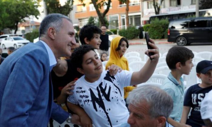 İnegöl’de mahalle buluşmaları Yeniceköy’den başladı