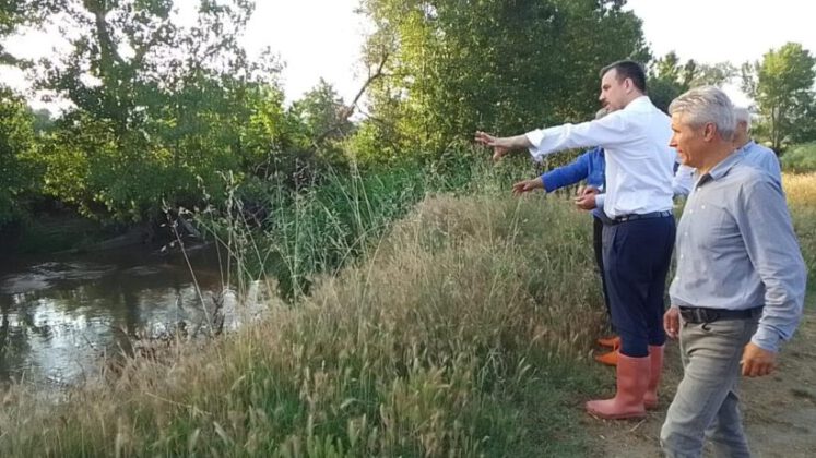 Milletvekili Esgin’den Nilüfer Çaylı’da sel incelemesi