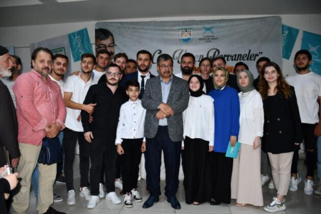 Hayati İnanç İznik’te sevenleriyle buluştu