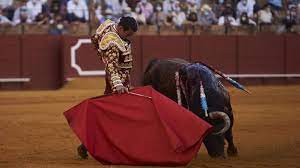 Meksika’daki rodeoda boğanın saldırdığı binici hayatını kaybetti