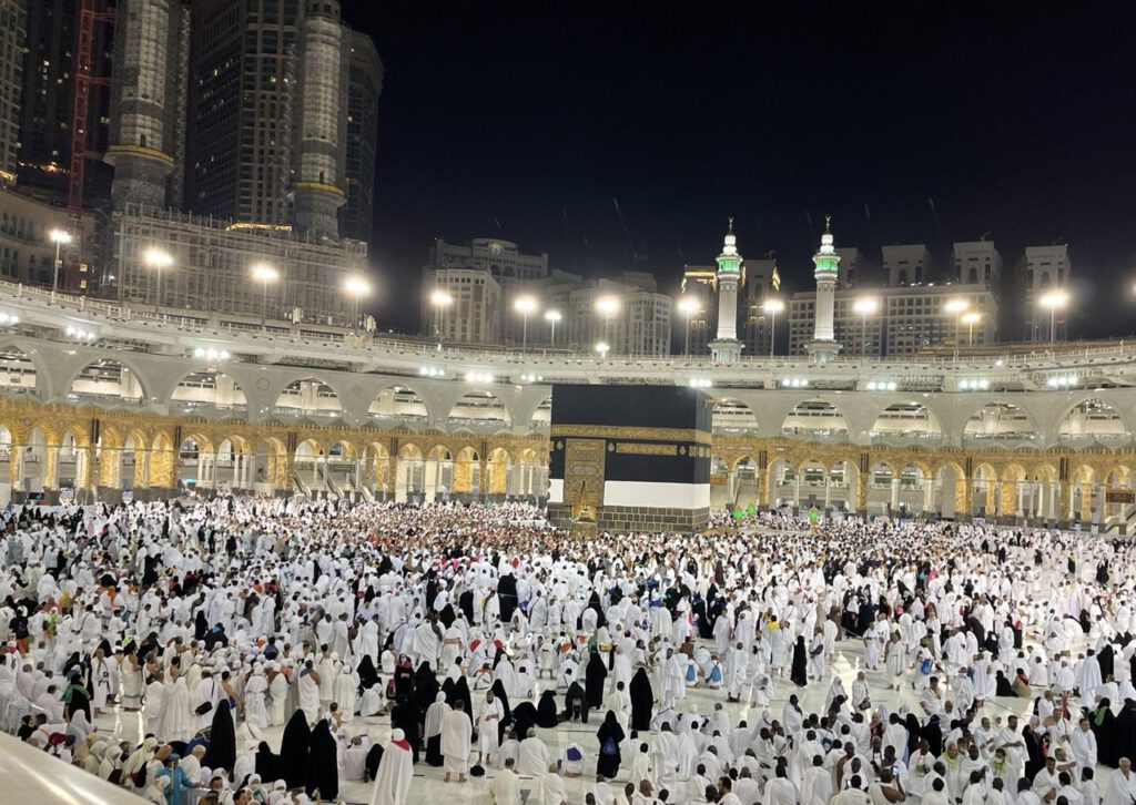 Türk hacı adayları 2 yıllık hasretin ardından kutsal topraklarda