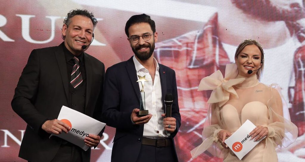 Beyaztaş yine zirvede