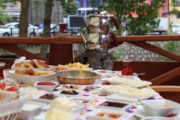 Lezzetin adresi Karşıyaka Misi