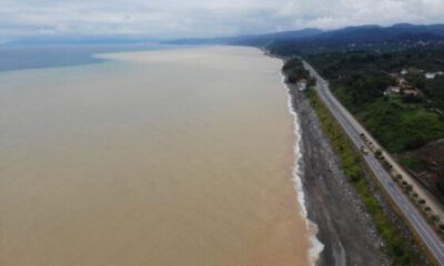 Karadeniz’in rengi değişti, görüntü şaşkına çevirdi