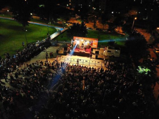 Kestel’de müzik coşkusu sokaklara taştı