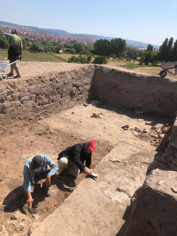 Arkeoloji meraklıları sınırları aştı