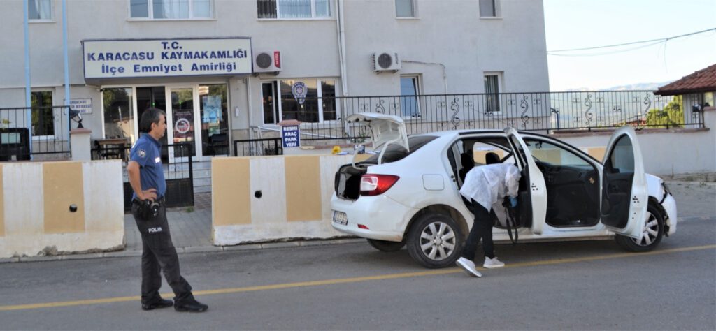 Şebeke liderinin aracında arama yapıldı