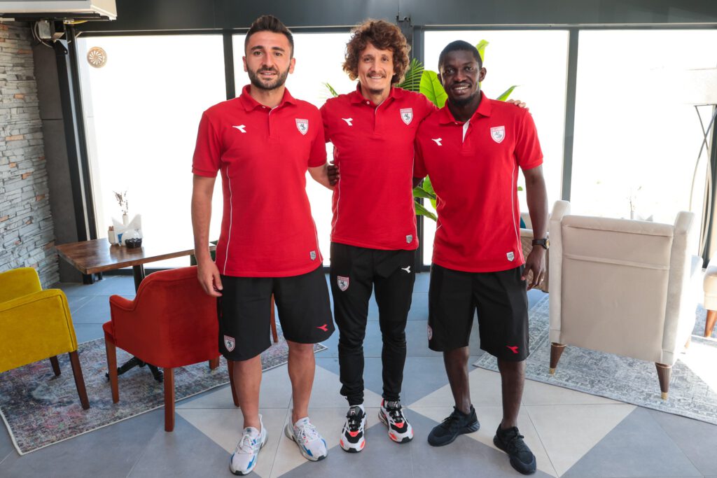 Samsunspor’un yeni kaptanı Osman Çelik oldu