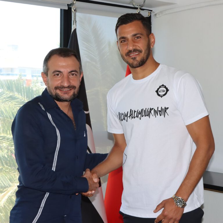 Deniz Kadah, 2 yıl daha Altay’da