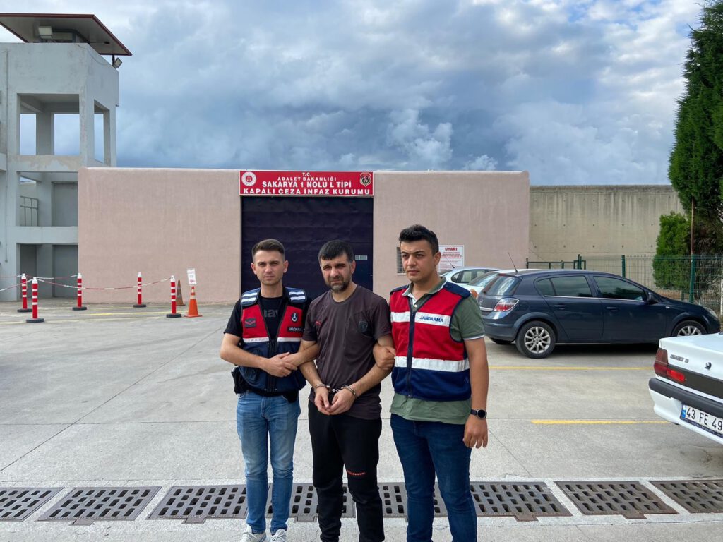 13 yıl hapis cezası vardı, bağ evinde yakalandı