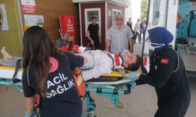 İki motosiklet kafa kafaya çarpıştı: 3 yaralı