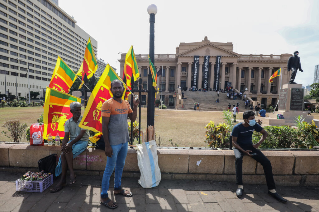 Sri Lanka’da olağanüstü hal uzatıldı