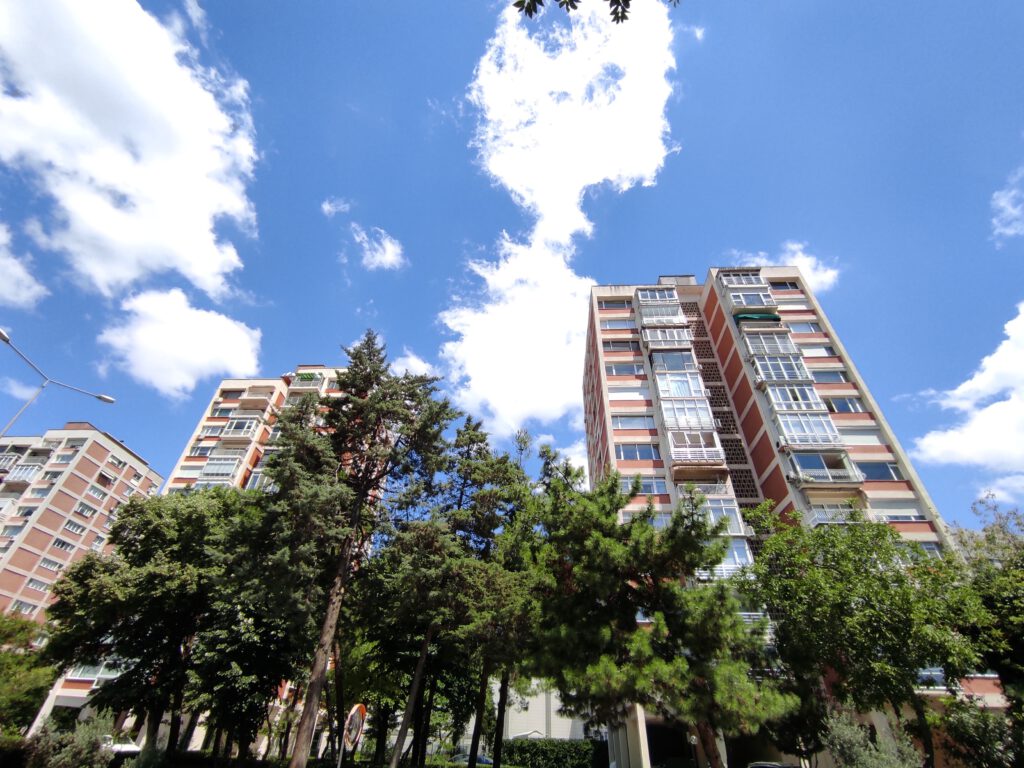 Türkiye genelinde konut satışları artmaya devam ediyor