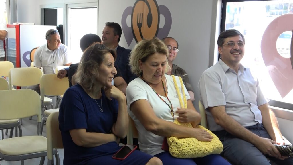 ’Restoran ve Kafeler Dijitalleşiyor’ projesi doğrultusunda gezici tır harekete geçti