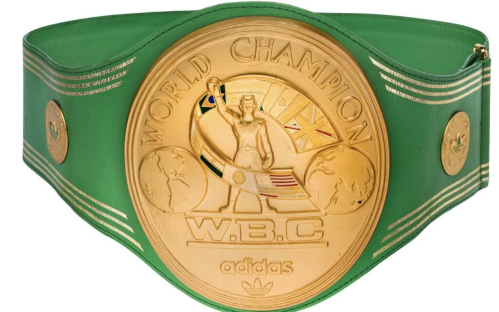 Muhammed Ali’nin şampiyonluk kemeri 6.18 milyon dolara satıldı