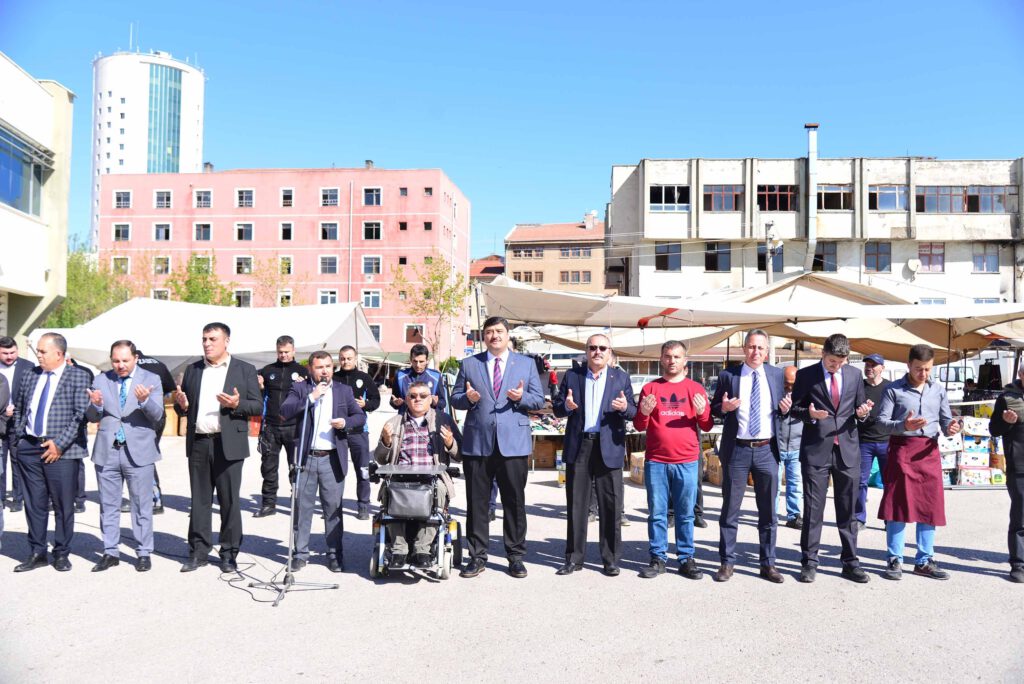 Kahramankazan’ın salı pazarı ahilik geleneklerine göre açılıyor