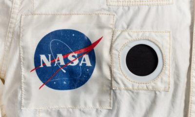 Ay’a ayak basan ikinci astronotun ceketi 2.8 milyon dolara satıldı