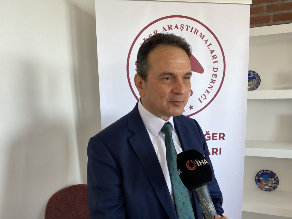 Uzmanlardan hepatit uyarısı: “1998’den önce doğanlar mutlaka test yaptırsın”