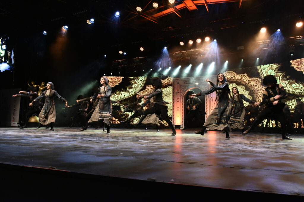 Dans ateşi Bursa’yı sardı