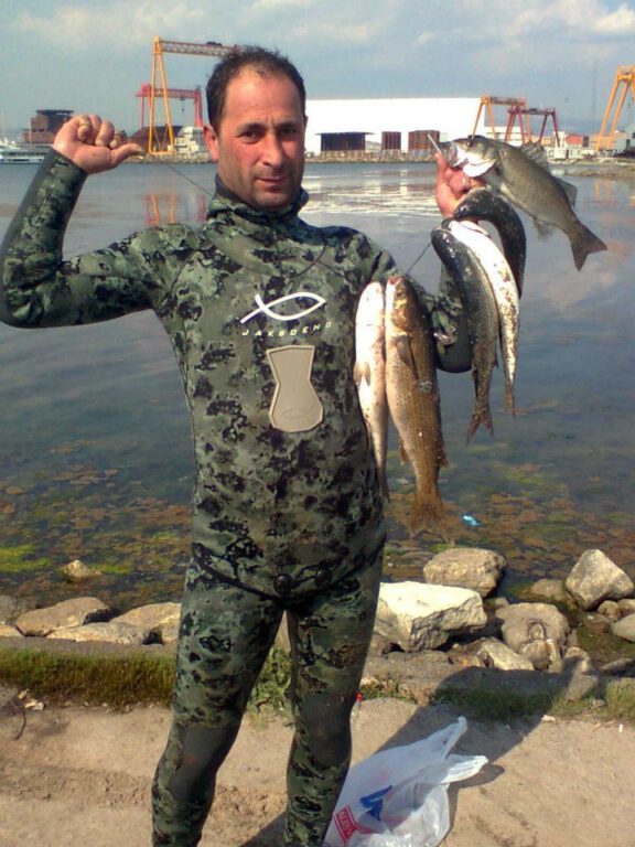 Balık tutmak için daldı bir daha haber alınamadı