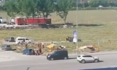 Bursa’da konar göçer aileler birbirine girdi yoldan geçen araçları taşladılar