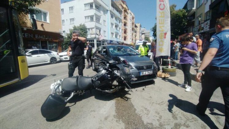 Bursa’da yunus polisleri ile otomobil çarpıştı: 2 polis yaralandı
