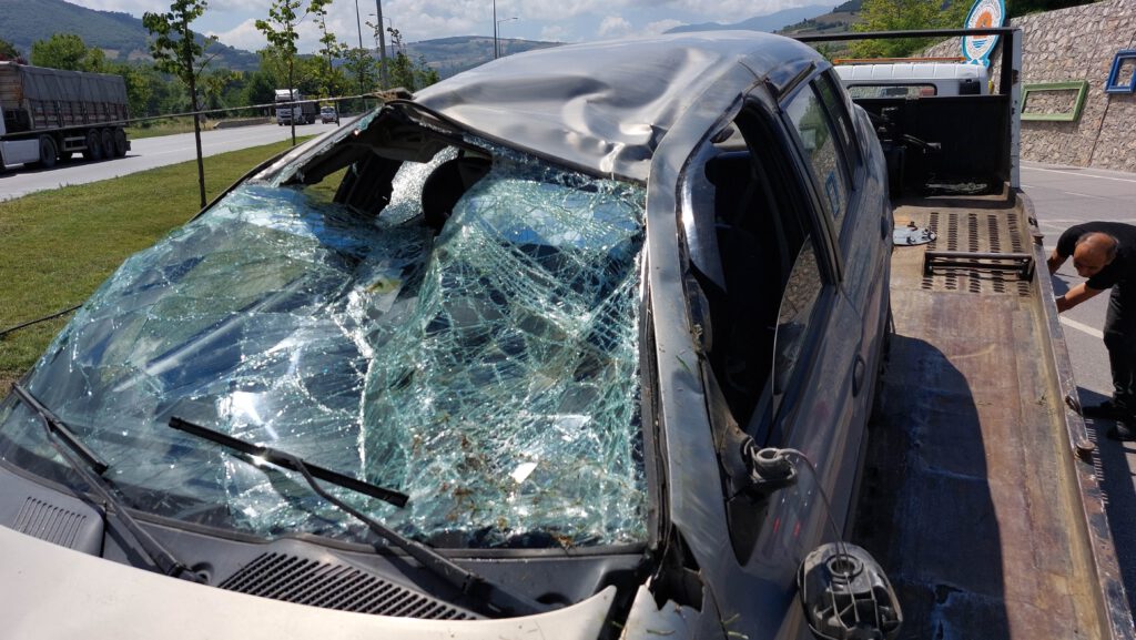 Samsun’da otomobil takla attı: 2 yaralı