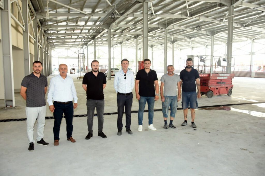 Yenişehir Kapalı Pazar yeri gün sayıyor