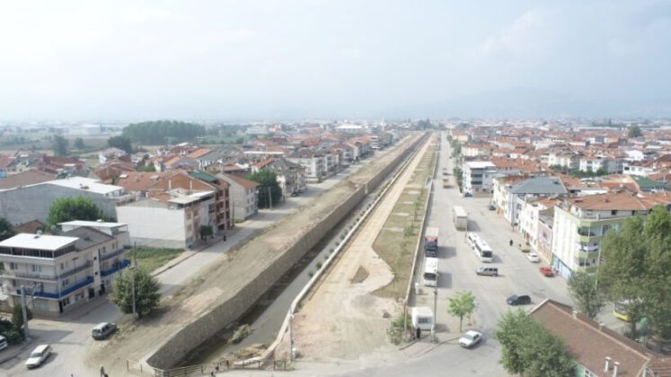 Kanal İnegöl yeşilleniyor