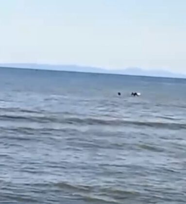 Bursa’da boğulmak üzere olan kişiyi cankurtaranlar son anda kurtardı