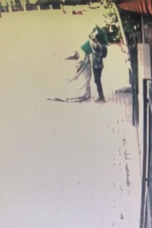 Pes artık…Bursa’da çöp kovası hırsızlığı kameralarda