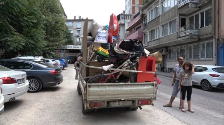 Ev sahibinin oğlu kız kaçırınca 3 çocukla sokakta kaldılar