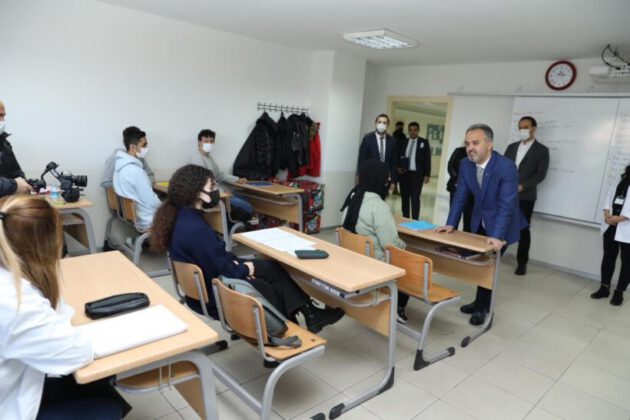 Bursa’da hayat öğrenciye güzel